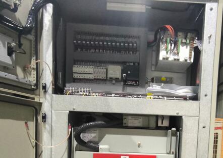 关于高压固态软启动设备的特点，有什么呢？